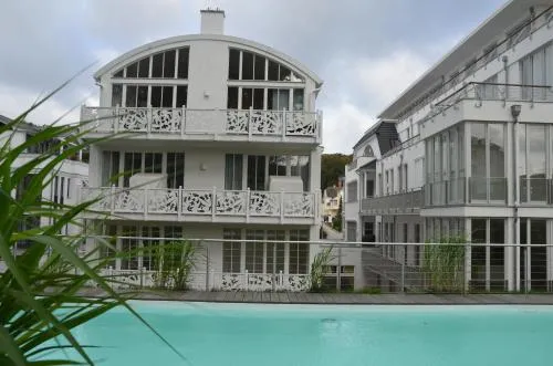Villa Johanna in Sellin - WG 12 mit Kamin und zwei Balkonen in Ostseebad Sellin, Deutschland