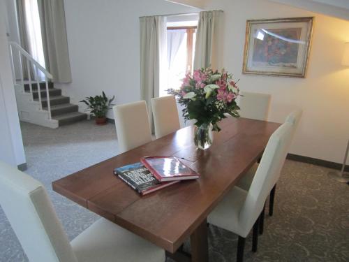 ฝักบัว, Albergo Accademia in เตรนโต