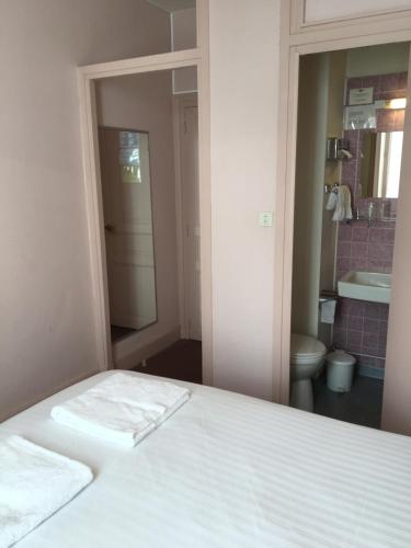 Double Room with free jacuzzi access