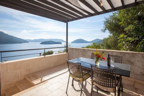  Apartment Pasadur Lastovo in Lastovo