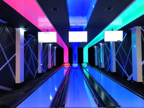 Grand Stasinda Bal Sylwestrowy Animacje Własny Stok Dwa Posiłki Bogaty Bufet Baseny Kręgielnia Grota Sauny Squash Siłownia Place Zabaw Widoki 1000mnpm obrázok