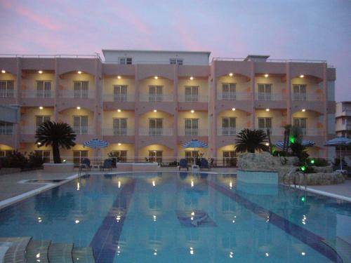 Rhodian Rose Hotel Located in Faliraki, Rhodian Rose Hotel is a perfect starting point from which to explore Rhodes. The hotel offers guests a range of services and amenities designed to provide comfort and convenience.