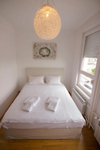 Belville Bel Lux - image 3