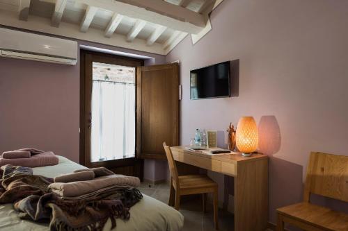 Deluxe Double Room (medieval castle)