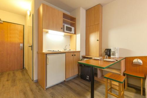 Cocina, City Residence Access Strasbourg in Estrasburgo