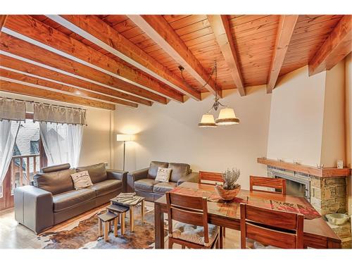  Saplan Real Estate ARTIGA in Les Bordes