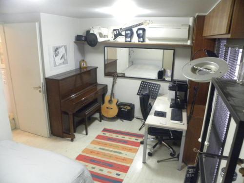 The Musician’s Flat