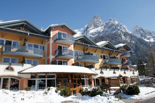 Sporting Aparthotel - Accommodation - San Martino di Castrozza