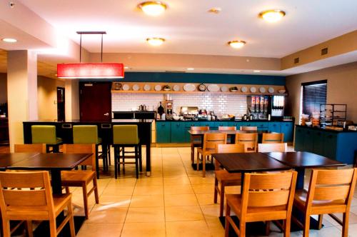 Φαγητό και ποτό, Country Inn & Suites By Radisson, Dayton South, OH in Ντέιτον(Οχάιο)