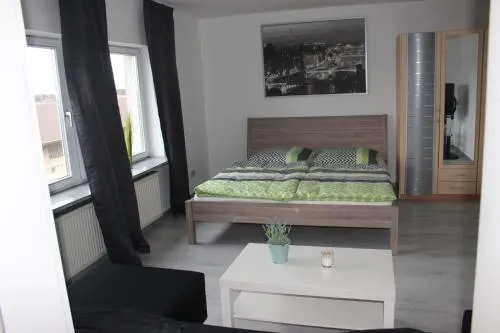 Gut gelegenes Appartment mit Wifi, Parkplatz, Wama, Trockner usw. in Kaiserslautern, Deutschland