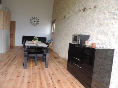 Koplietošanas atpūtas telpa ar TV, Gîte la mirabelle (Gite la mirabelle) in Montazeau