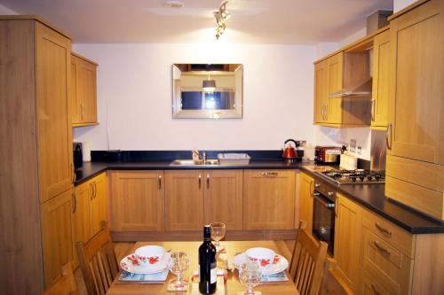 Kitchen, Alishan Cornwall Holidays in Newquay Tretherras