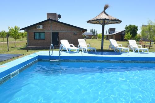 Casita Rural con Pileta Privada, hotel in San Rafael