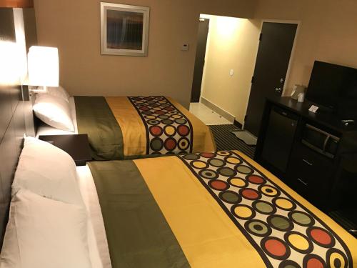 Bay Hill Inns & Suites