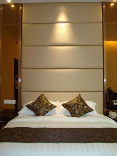 Qingdao Aegean Regalia Vacation Hotel