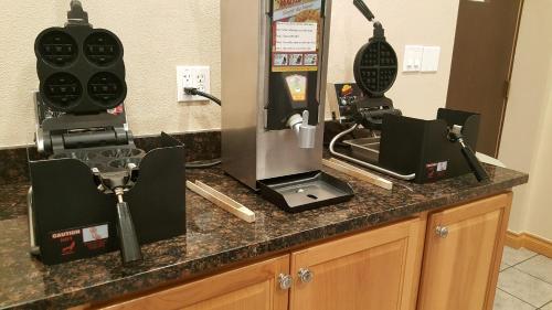 Port Angeles Inn - image 6