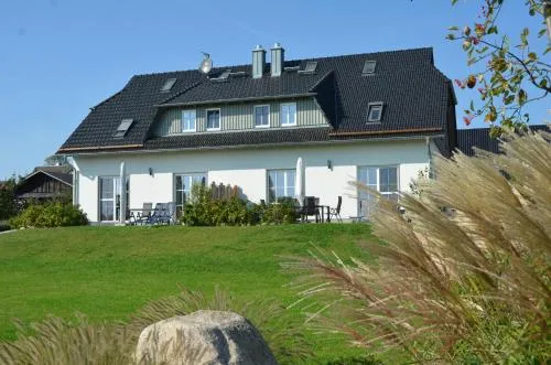 Haus Mönchgut - Haushälfte 2 "Findling" in Alt Reddevitz, Deutschland