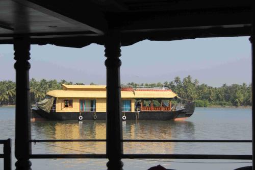 Vretreat in Valiyaparamba