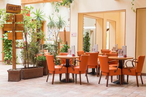 Bar/lounge, Gastland M0 Hotel és Konferenciaközpont in Szigetszentmiklos