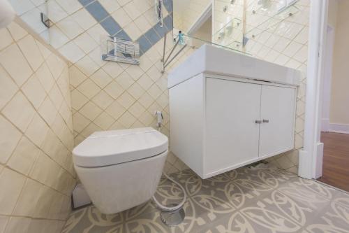 Spacious 4bdr River View