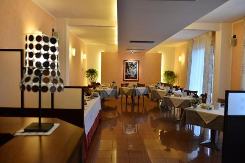 Shared lounge/TV area, Locanda Corte Girlanda in Bassone