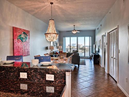 Harborview Grande 503 - image 8