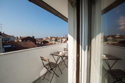 Savoia & Jolanda Apartments 2 - image 3