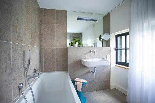 Fourvière Hôtel - image 10