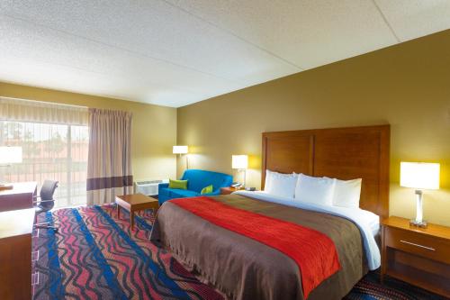 เบย์มอนต์ บาย วินด์แฮม โบนิตา สปริง (Baymont by Wyndham Bonita Springs) in โบนิตาสปริงส์ (FL)