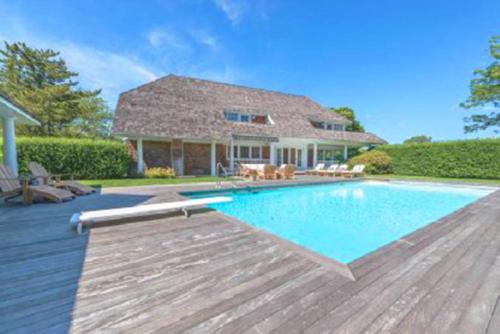 Villa Victoria - Cozy Hamptons Villa Water Mill