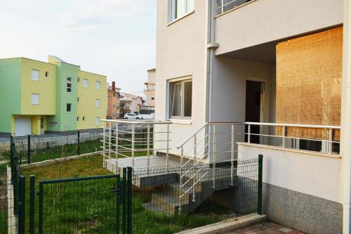 Apartments with a parking space Podstrana Split - 11526