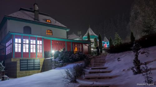 Hotel Zlatý Orel - image 2