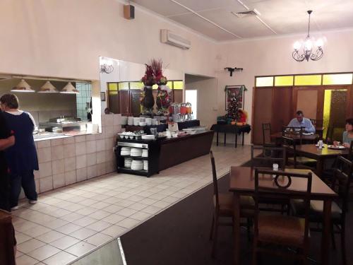 餐飲選擇, Airport Hotel in 金伯利