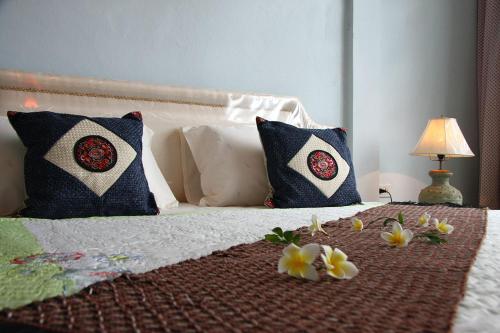 KC PLACE HOTEL PRATUNAM