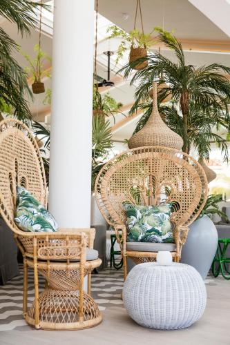 124477400 LUX* Grand Gaube Resort & Villas