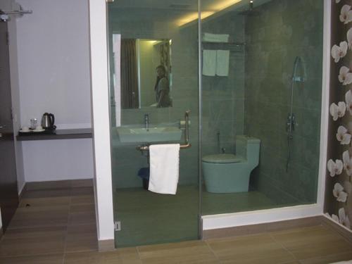 皇朝万豪酒店 (Marvelot Hotel) in 加影