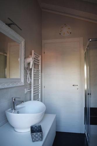 Residenza Il Salice Room Type - Double Room with Shared Bathroom Residenza Il Salice Room Type - Double Room with Shared Bathroom
