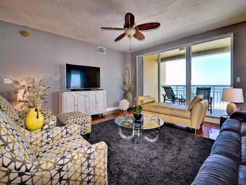 Mandalay Beach Club 1006P in Clearwater Beach, USA