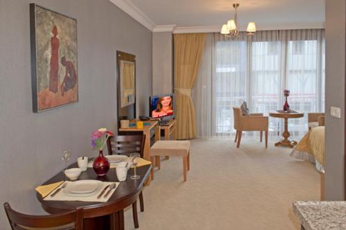 The Bosphorus House The Bosphorus House is perfectly located for both business and leisure guests in Istanbul. Offering a variety of facilities and services, the hotel provides all you need for a good nights sleep. To b