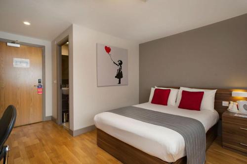 Britannia Study Hotel, budget hotel in Brighton