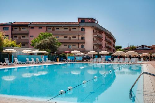 Costa Paradiso - image 2