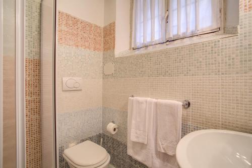 Navona Gallery Suites - image 14