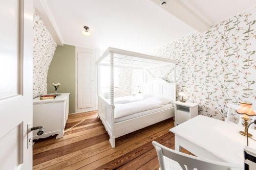 1 double bed