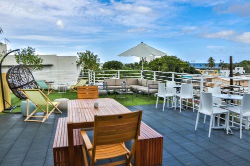 Nomada Urban Beach Hostel- Calle Loiza photo 1