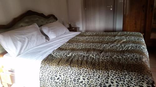 Villa Storica Calderino Room Type - Double Room with Private Bathroom Villa Storica Calderino Room Type - Double Room with Private Bathroom