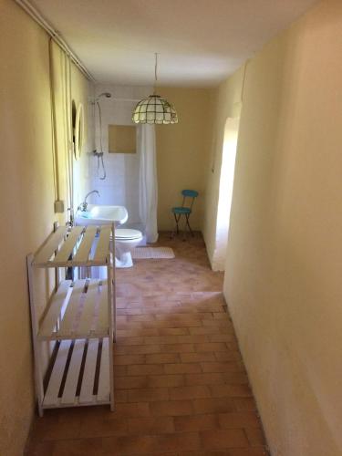 Maison du jardinier in Épineuil-le-Fleuriel