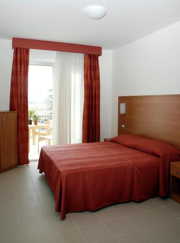 1 queen bed