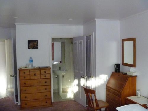 Triple Suite