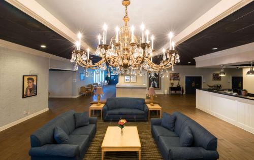 Travelodge by Wyndham Memphis Airport/Graceland - image 3