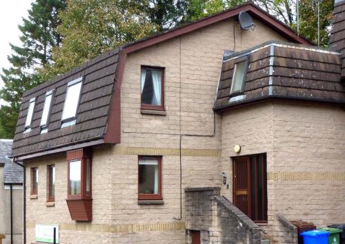 6 Beech Court